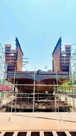 খুলনা শিপইয়ার্ডে কানাডা থেকে প্রযুক্তি কিনে নির্মিত ২ টি ল্যান্ডিং ক্রাফট ট্যাংক3.jpg