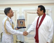 bdnavychiefwithSLpres.jpg